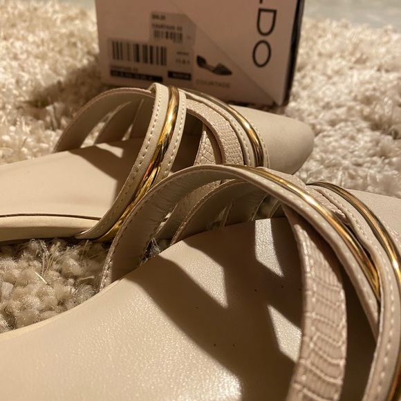 Ballet flats - Picture 2 of 2